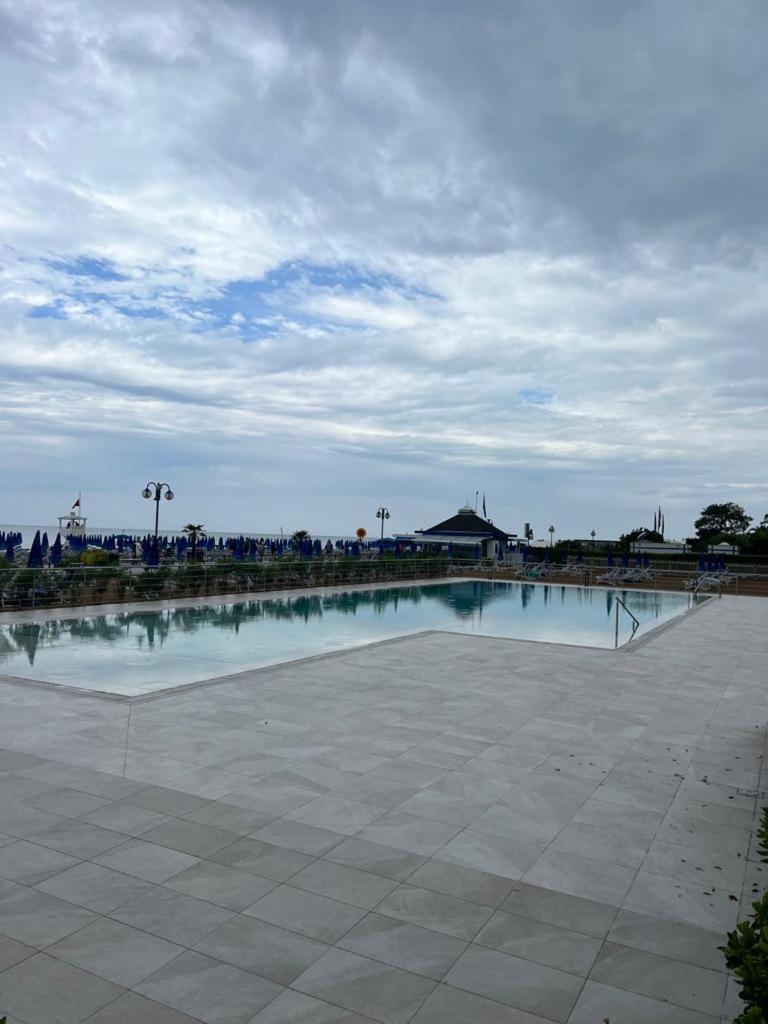 Residence Penelope - Walterigato Apartments Solo Per Famiglie Lido di Jesolo Ngoại thất bức ảnh