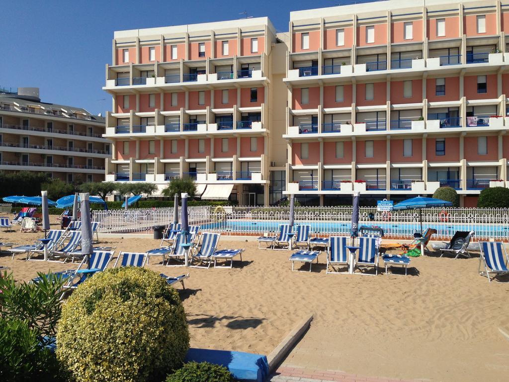 Residence Penelope - Walterigato Apartments Solo Per Famiglie Lido di Jesolo Ngoại thất bức ảnh
